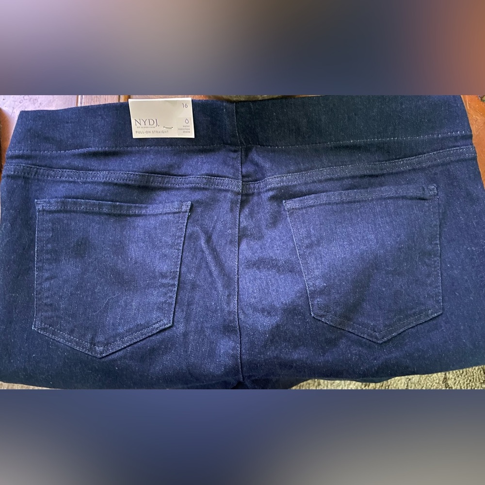 NYDJ Straight Leg Pull On - 16W - 32” Inseam - NWT